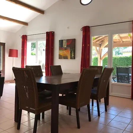 Nyaraló In Parthenay With Private Garden *