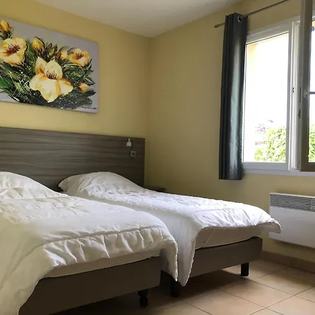 In Parthenay With Private Garden Nyaraló Les Forges