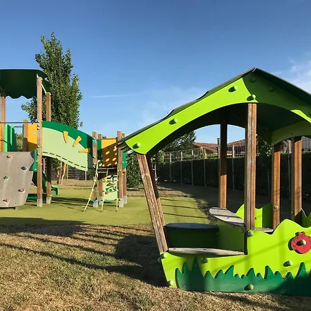 Nyaraló In Parthenay With Private Garden Les Forges