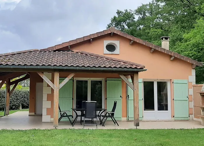 In Parthenay With Private Garden بيت للعطل Les Forges (Deux-Sevres)