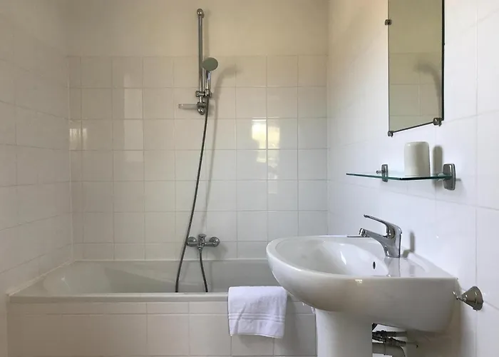 Σπίτι διακοπών In Parthenay With Private Garden *